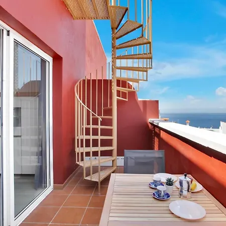 The Cliffs Penthouse, Huge Terrace, Bbq, Air Con Puerto de Santiago (Tenerife)