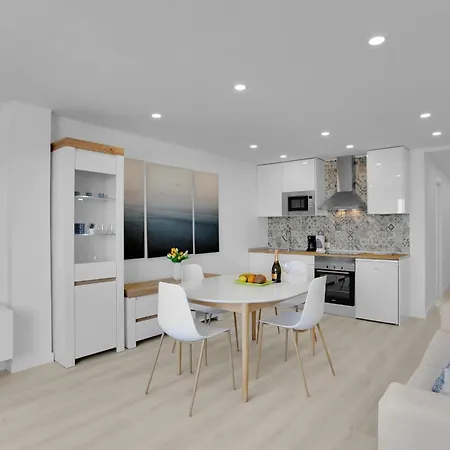 The Cliffs Penthouse, Huge Terrace, Bbq, Air Con Apartment