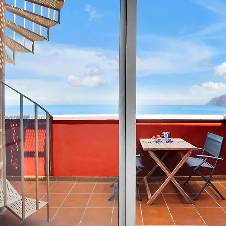 The Cliffs Penthouse, Huge Terrace, Bbq, Air Con Apartment *