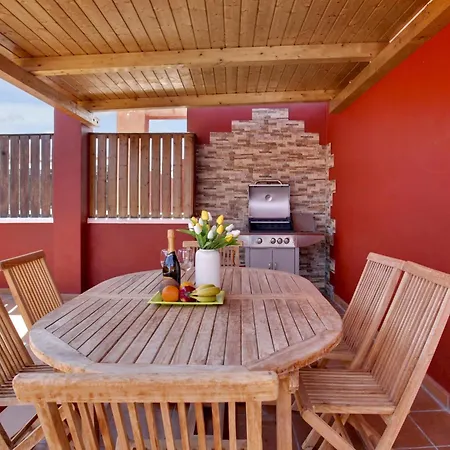 The Cliffs Penthouse, Huge Terrace, Bbq, Air Con